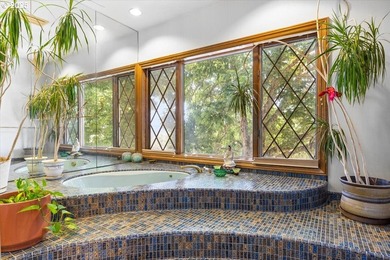 Nestled in Oregon's scenic Umpqua Valley, this extraordinary 2 - photo 40
