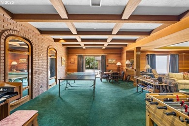 Nestled in Oregon's scenic Umpqua Valley, this extraordinary 2 - photo 46