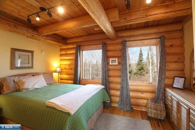 Lake Vermilion Log Home: Rare South Facing 3+BR, 3 BA, Like New - photo 20