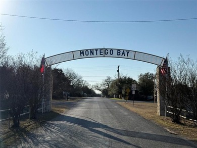 Build your dream home on Lake Granbury! Rare, double lot - photo 2