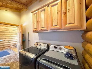 Lake Vermilion Log Home: Rare South Facing 3+BR, 3 BA, Like New - photo 23