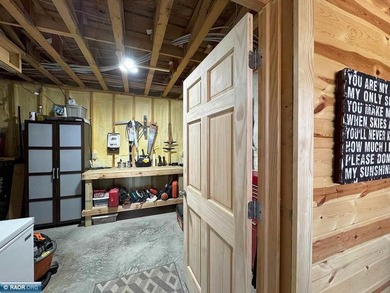 Lake Vermilion Log Home: Rare South Facing 3+BR, 3 BA, Like New - photo 33