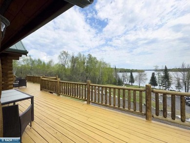 Lake Vermilion Log Home: Rare South Facing 3+BR, 3 BA, Like New - photo 38