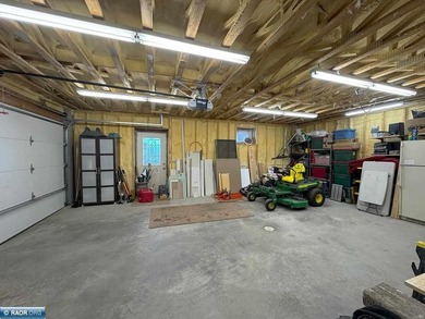 Lake Vermilion Log Home: Rare South Facing 3+BR, 3 BA, Like New - photo 39