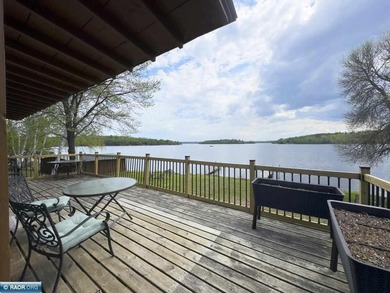 Lake Vermilion Log Home: Rare South Facing 3+BR, 3 BA, Like New - photo 42