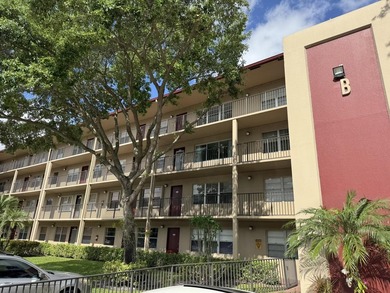Step into this totally renovated 1-bedroom, 1-bathroom condo and - photo 4