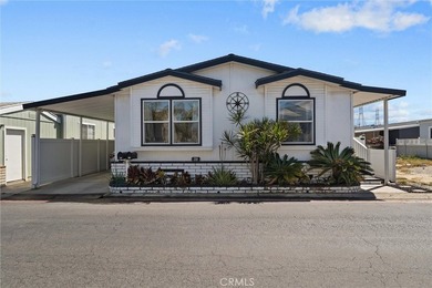 Welcome to coastal living at its best in this beautifully - photo 1