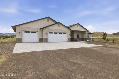 Situated on the southern end of Prescott Prairie, where wide - photo 4
