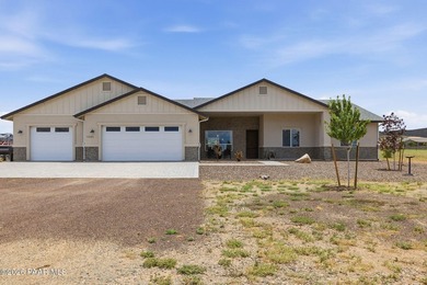 Situated on the southern end of Prescott Prairie, where wide - photo 5