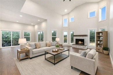 Dreaming of a high-quality lake home? Come see The Retreat - a - photo 7