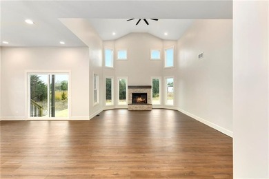 Dreaming of a high-quality lake home? Come see The Retreat - a - photo 9