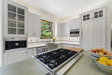 Welcome to 7 San Clemente, a stunning equestrian estate in the - photo 12