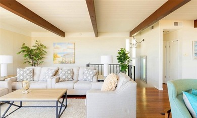 Now vacant and move-in ready, the property can be optionally - photo 12