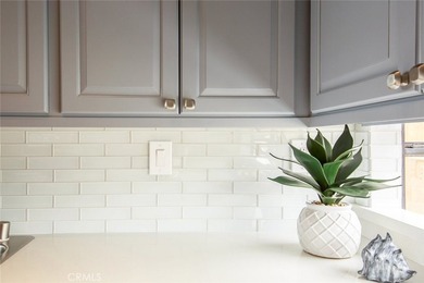Now vacant and move-in ready, the property can be optionally - photo 19