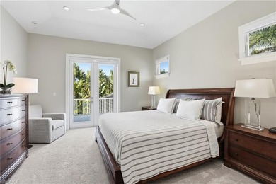 Introducing 725 Harbour Drive, ultimate luxury, situated in the - photo 23