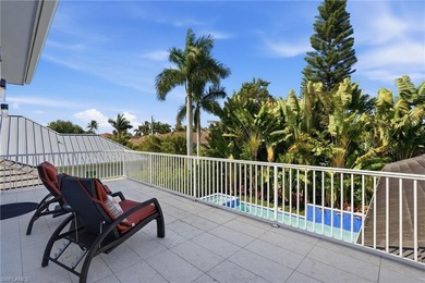 Introducing 725 Harbour Drive, ultimate luxury, situated in the - photo 25