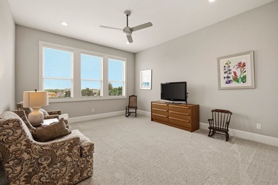 Welcome to a beautifully crafted custom home that seamlessly - photo 26