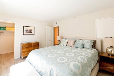 Now vacant and move-in ready, the property can be optionally - photo 29