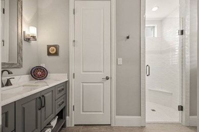 Welcome to a beautifully crafted custom home that seamlessly - photo 30