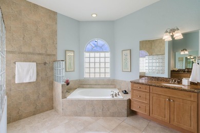 Custom-built 4-bedroom, 3.5 bathroom plus a den pool home - photo 31