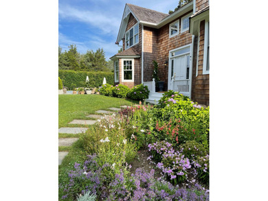 89 Cobb Road is a gorgeous, fully renovated farmhouse located - photo 32