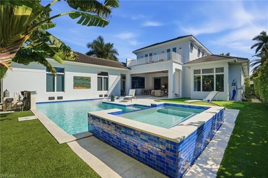Introducing 725 Harbour Drive, ultimate luxury, situated in the - photo 39