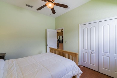 Custom-built 4-bedroom, 3.5 bathroom plus a den pool home - photo 39