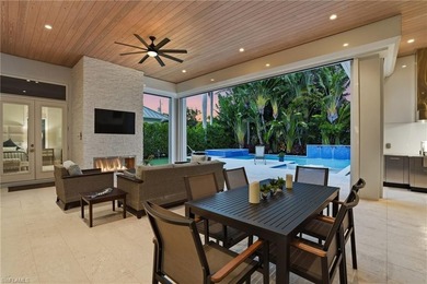 Introducing 725 Harbour Drive, ultimate luxury, situated in the - photo 43