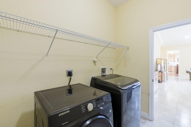 Custom-built 4-bedroom, 3.5 bathroom plus a den pool home - photo 44