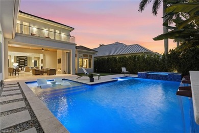 Introducing 725 Harbour Drive, ultimate luxury, situated in the - photo 46