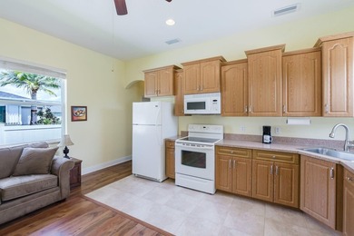 Custom-built 4-bedroom, 3.5 bathroom plus a den pool home - photo 48