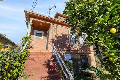 Classic Fixer with Endless Potential in Fruitvale! This home - photo 1