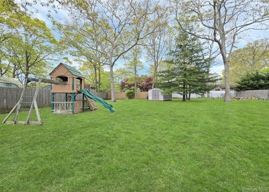 Beautiful Ranch home on a Large 1/2 arce property with mature - photo 5