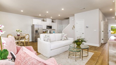 Welcome Forest Shores Villas! The thoughtfully designed interior - photo 8
