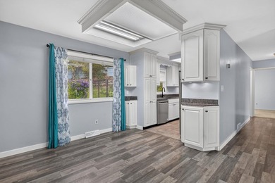 Welcome to your next home ! This home was remodeled in 1982 - photo 9