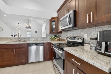 2-bedroom, 2-bathroom townhome is located in the highly - photo 14