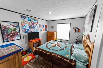 Welcome to this beautiful 2022 mobile home, offering peace of - photo 16