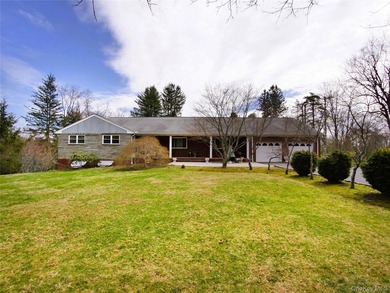 Take this Amazing opportunity to live in a private neighborhood - photo 1