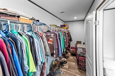 Welcome to this beautiful 2022 mobile home, offering peace of - photo 21