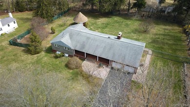 Take this Amazing opportunity to live in a private neighborhood - photo 3