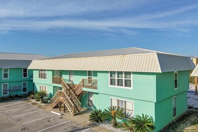 2/2 CONDO ONLY $305K - NEWLY RENOVATED - 9% NET ROIPUBLIC BEACH - photo 6