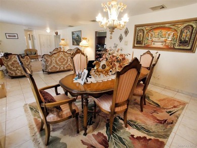 Take this Amazing opportunity to live in a private neighborhood - photo 7