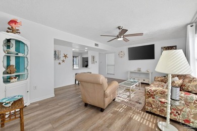 2/2 CONDO ONLY $305K - NEWLY RENOVATED - 9% NET ROIPUBLIC BEACH - photo 9