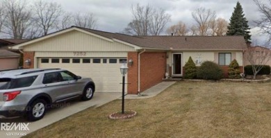 Lake Home Sale Pending in Algonac, Michigan