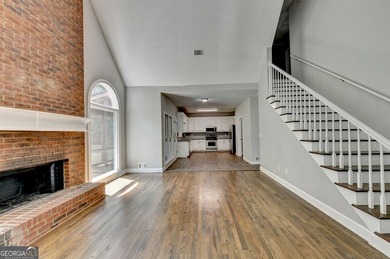 Elegant fully renovated Ranch Style house, ready to move in - photo 15