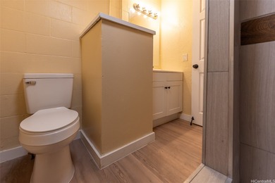 Location, location, location! One block from pristine ocean - photo 18
