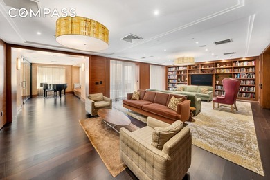 Stunning, luxurious, sun filled 4 bedroom 3.5 bath apartment - photo 21
