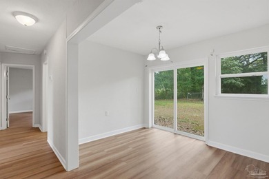 Move-in ready, beautifully renovated, and affordably priced - photo 10
