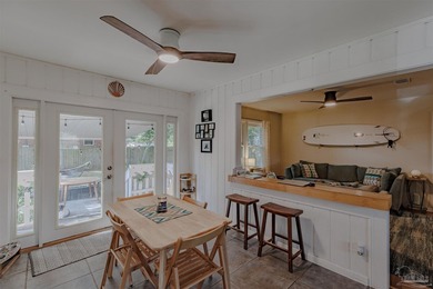 Welcome home to this charming and well maintained corner lot - photo 8