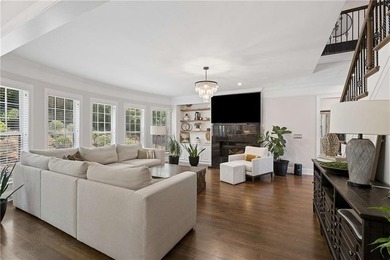 Experience elevated living in this fully renovated luxury estate - photo 10